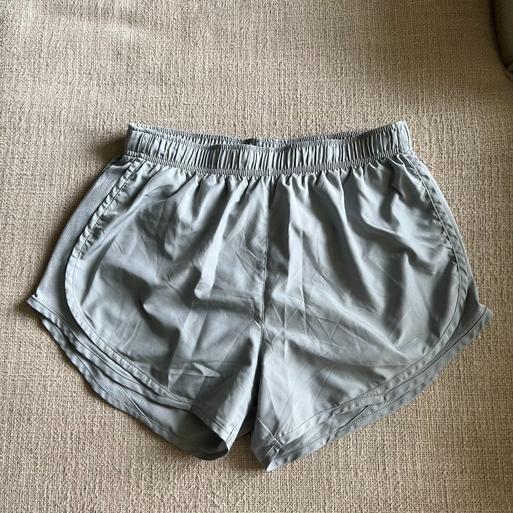 Nike Tempo Women's Running Shorts Silver/Grey Medium
